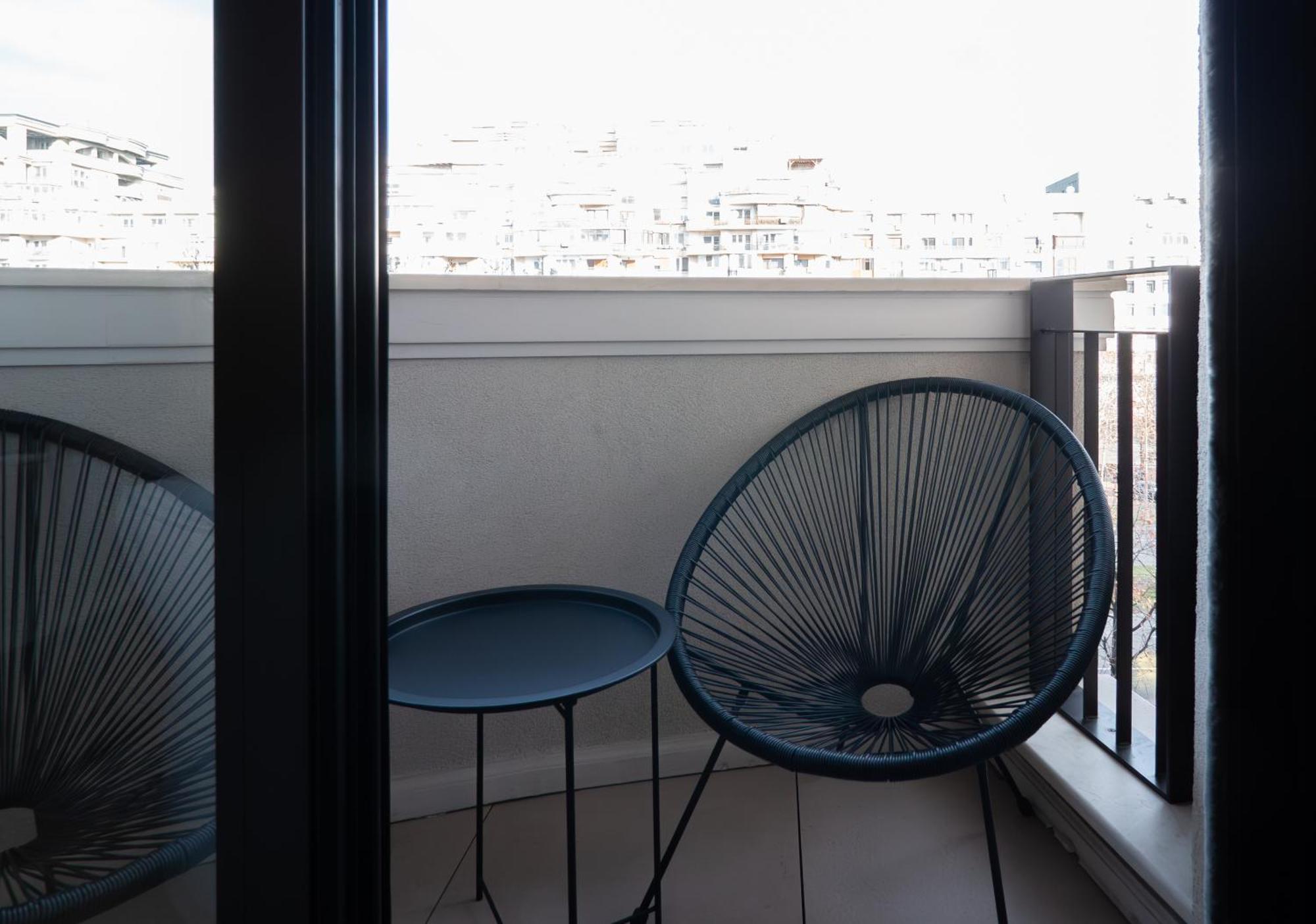 Novos Luxury Suites Bukares Bagian luar foto