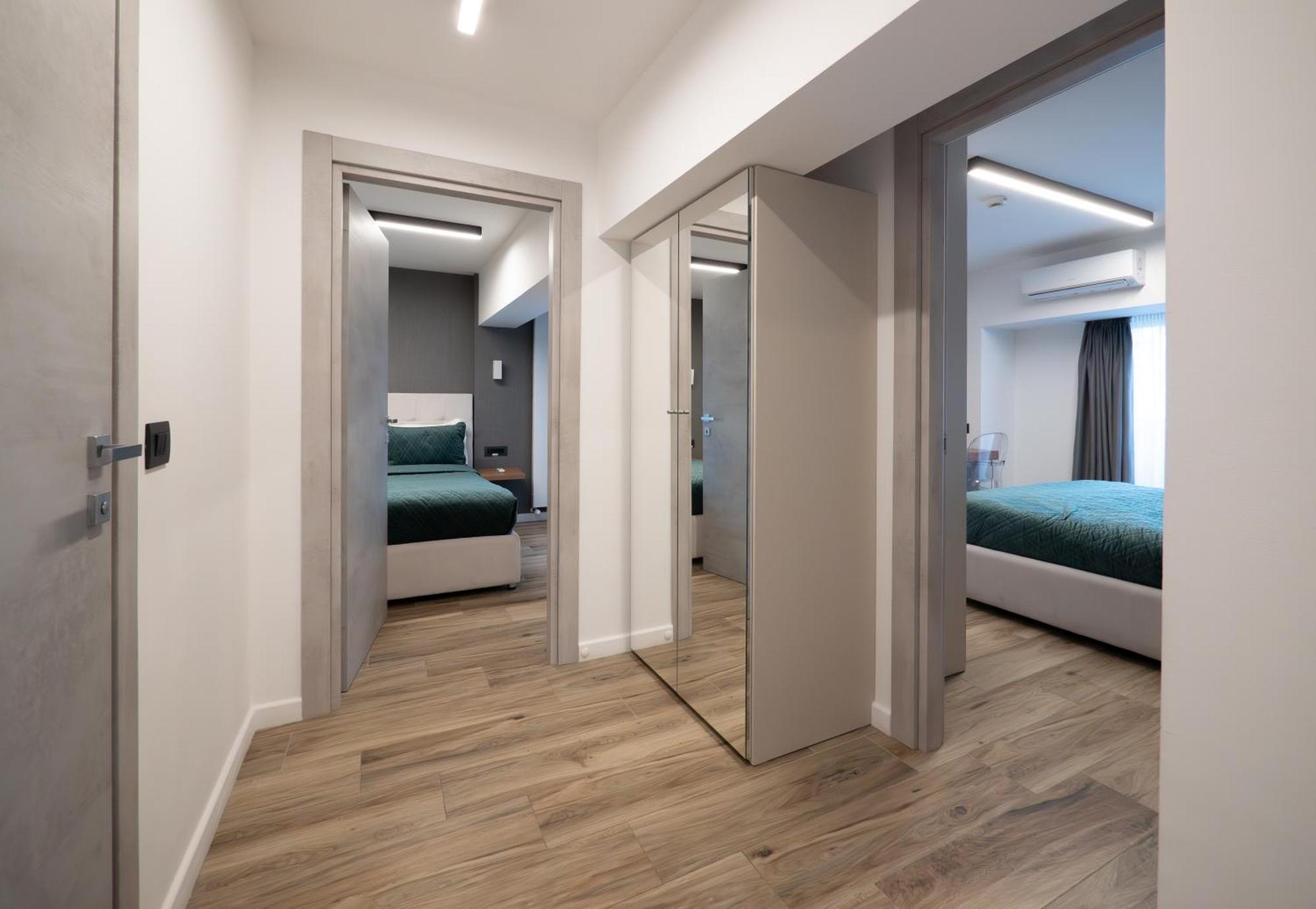 Novos Luxury Suites Bukares Bagian luar foto