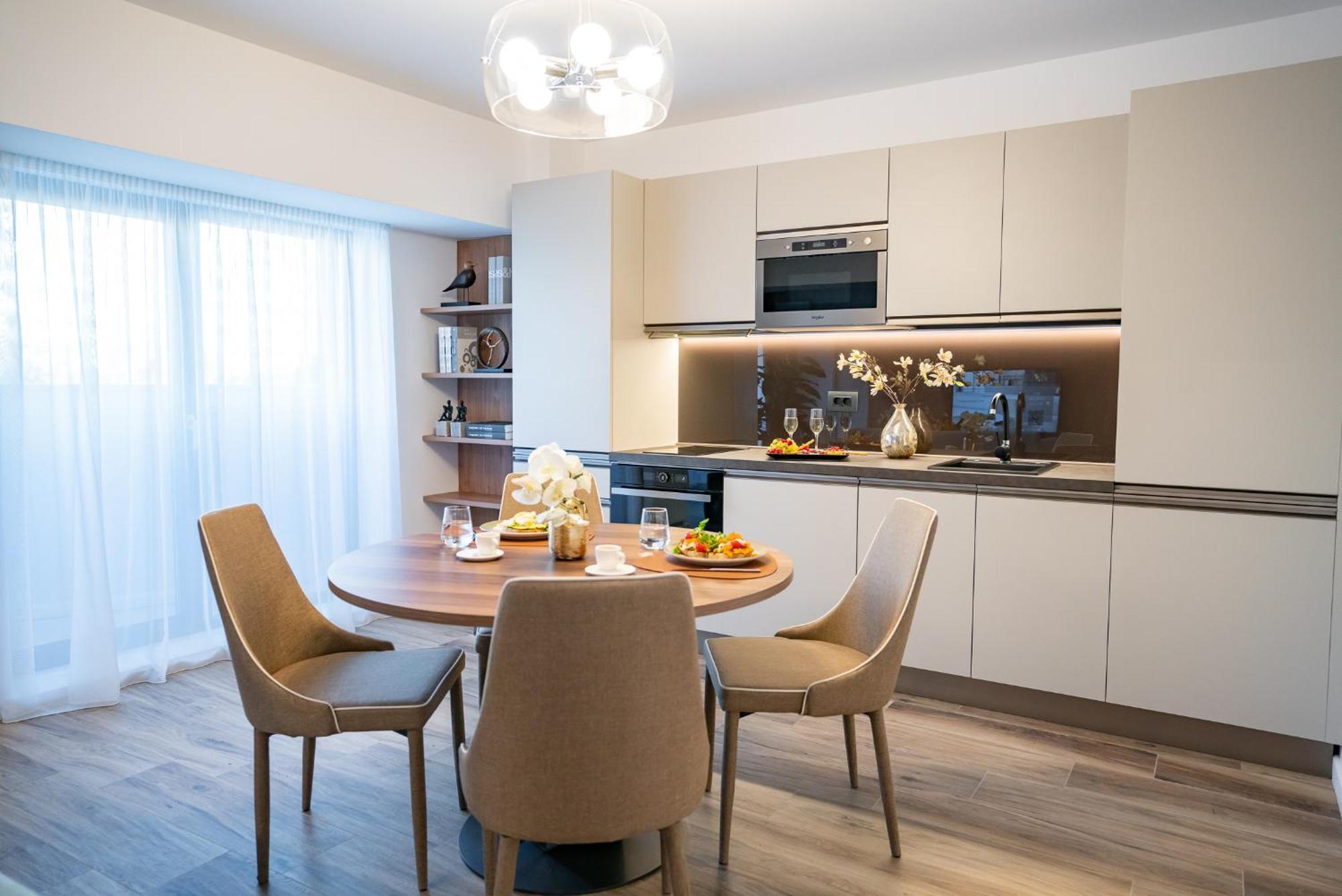 Novos Luxury Suites Bukares Bagian luar foto