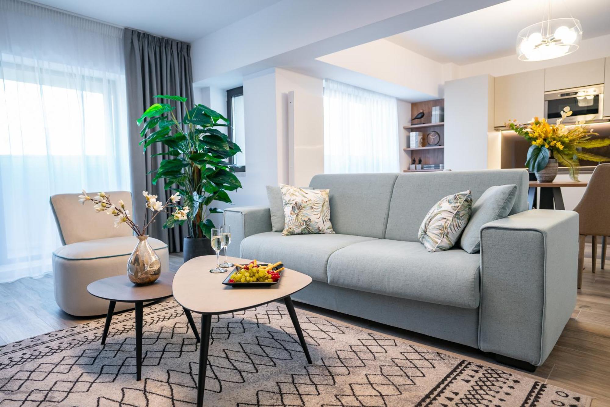 Novos Luxury Suites Bukares Bagian luar foto